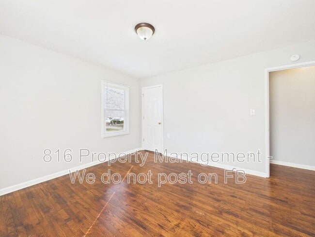 Building Photo - 14920 Fuller Ave