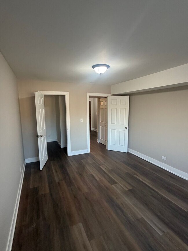 Building Photo - 1000 Bayside Dr.  2378