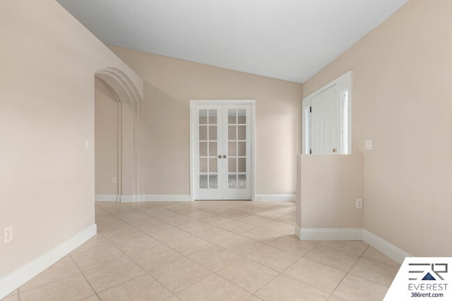 Building Photo - 59 Riverina Dr