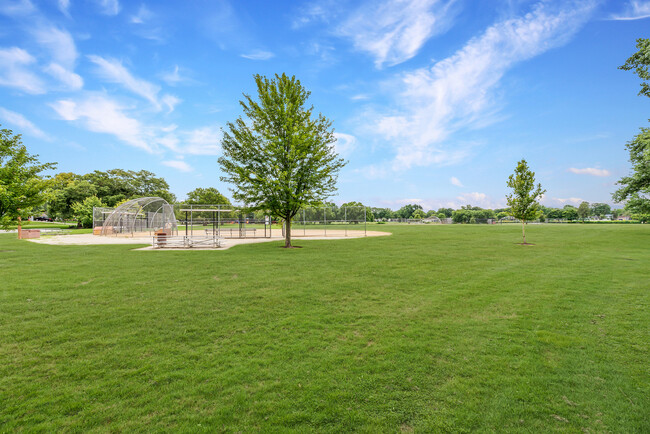 Building Photo - 1026 Sharon Ln