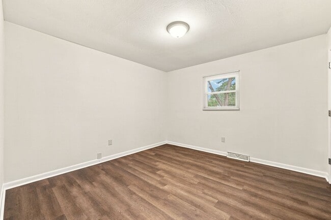 Building Photo - 209 Montpelier Ave