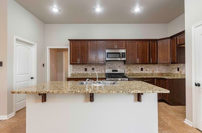 Building Photo - 3 Bedroom 2 bath for rent