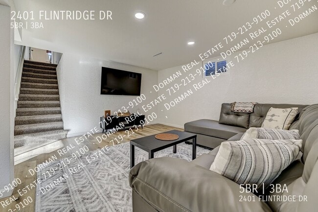 Building Photo - 2401 Flintridge Dr