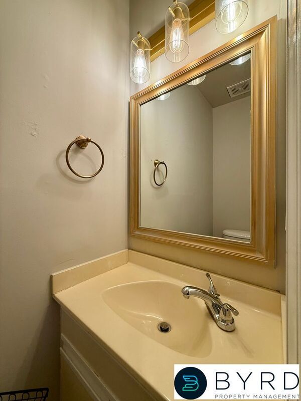 Building Photo - 117 N 25th St