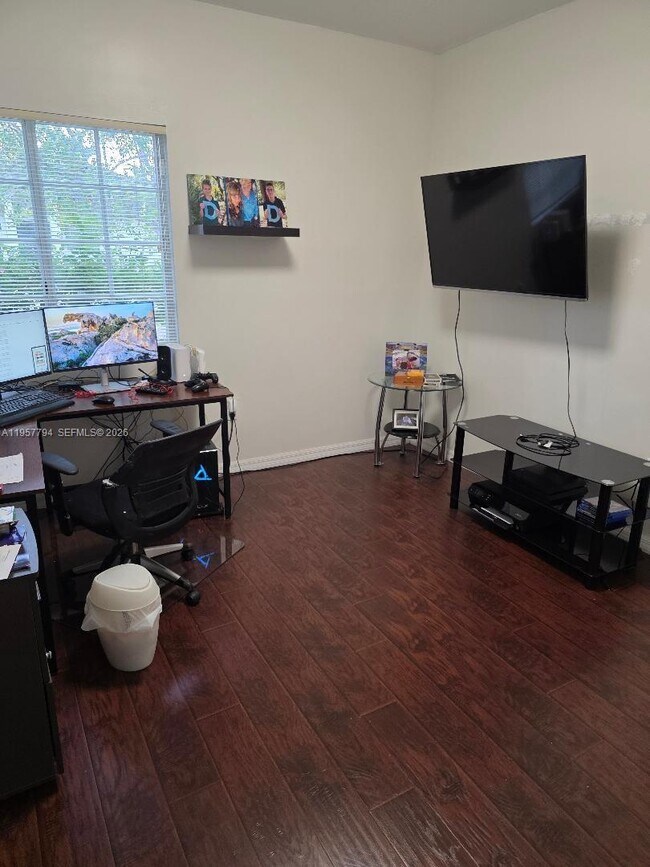 Building Photo - 15764 SW 101st St