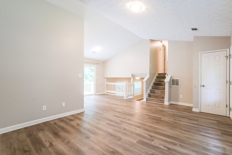 Building Photo - 233 Northbridge Dr