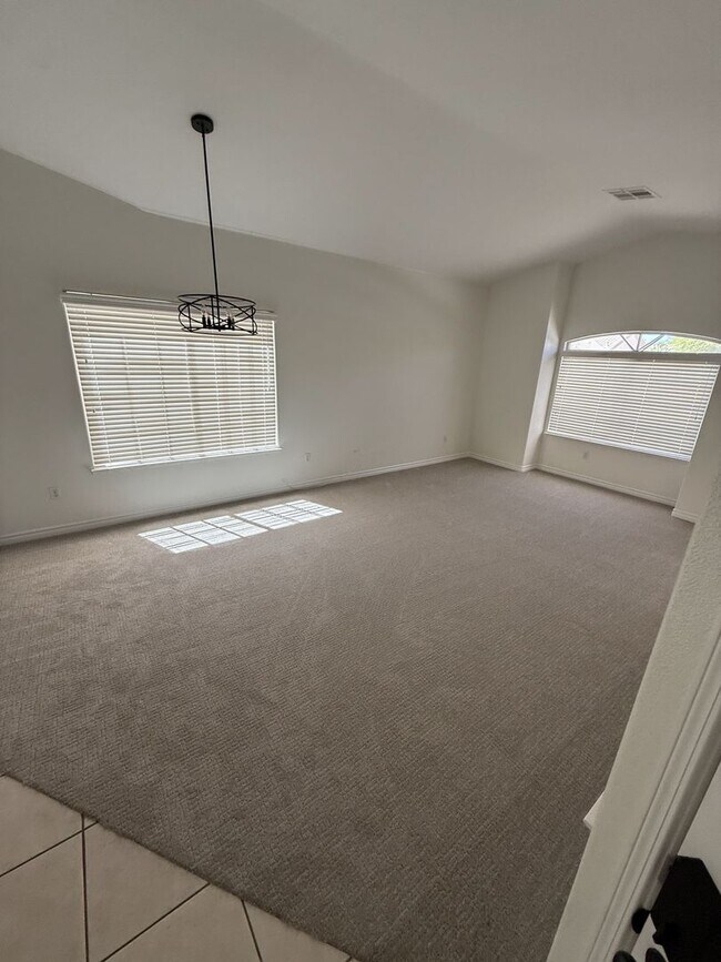Building Photo - 8960 Tumbling Pebble Way