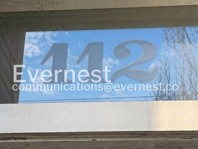 Building Photo - 112 Hanford St