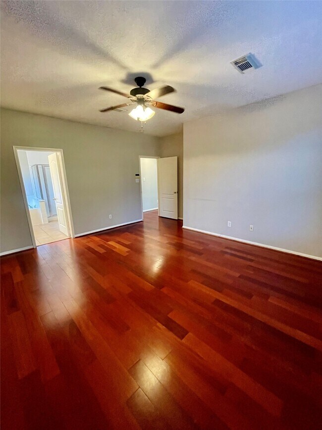 Building Photo - 16507 Shady Canyon Ct