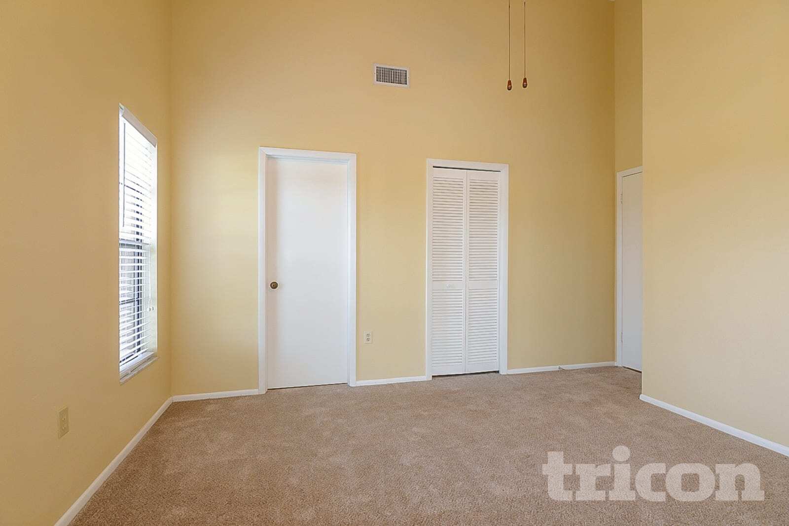 Building Photo - 3699 Chatham Dr