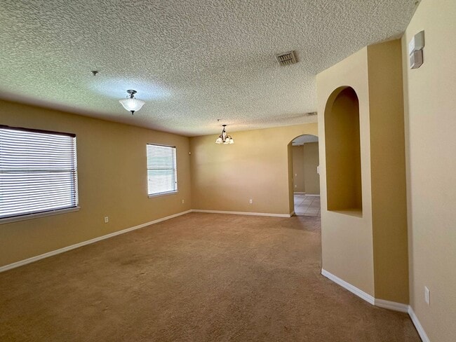 Building Photo - Beautiful 4-Bedroom Home near Lake Nona!