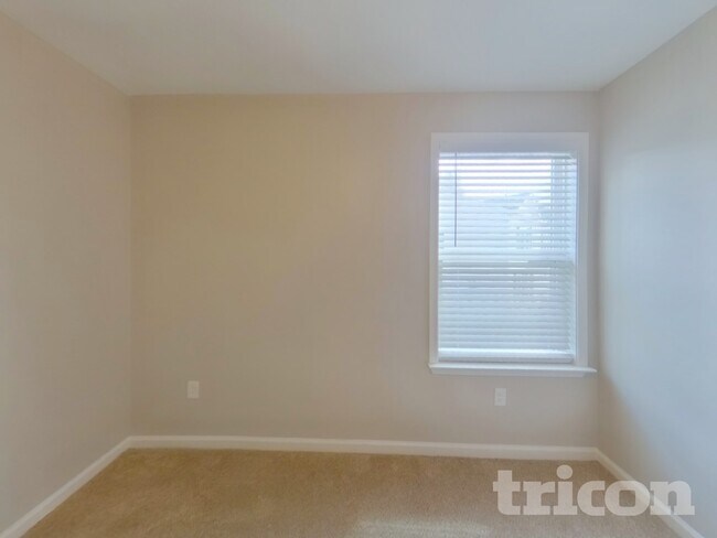 Building Photo - 608 Millsgate Cir