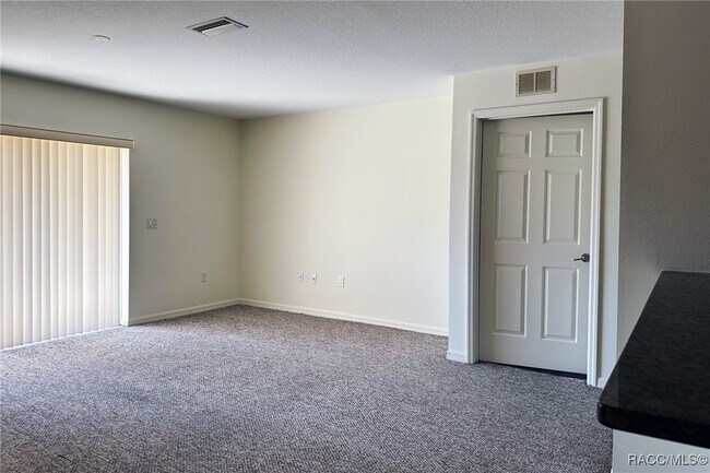 Building Photo - 4450 E Windmill Dr