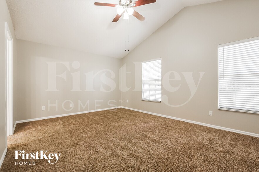 Building Photo - 1008 Kelsey Ave