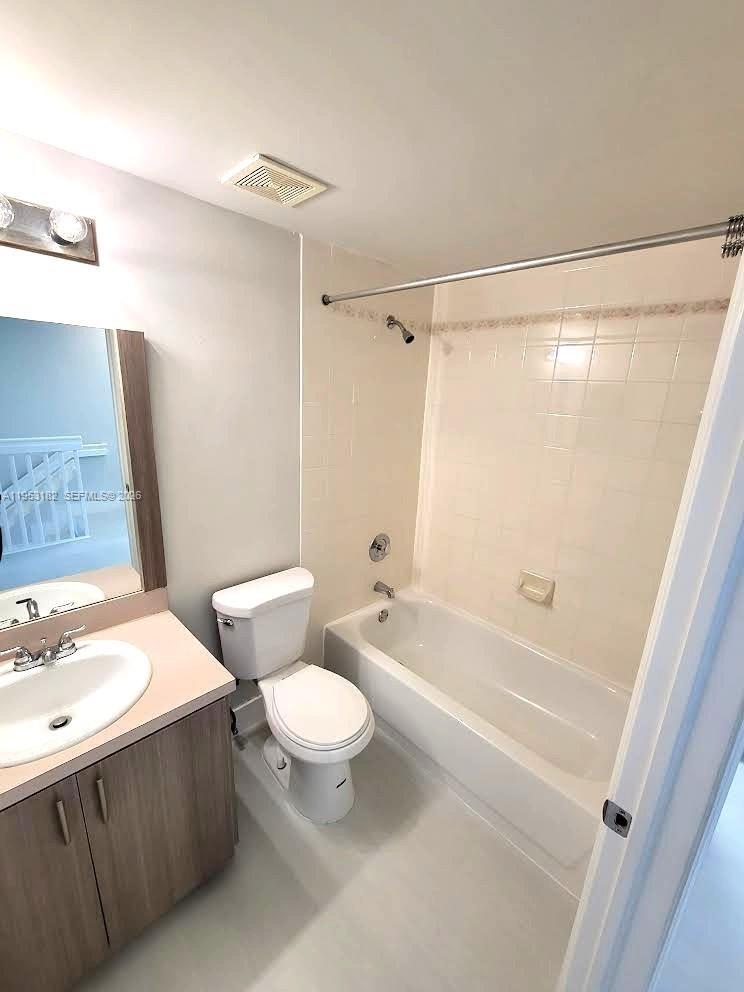 Building Photo - 755 SW 148th Ave