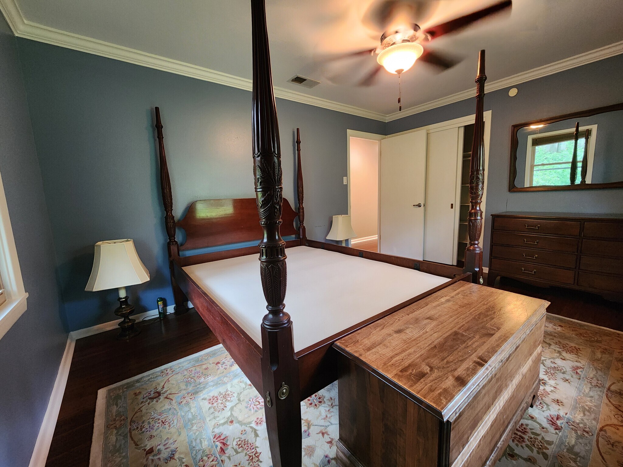 Guest bedroom - 506 Shamrock Dr