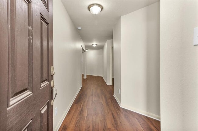 Building Photo - 9407 Amethyst Glen Dr
