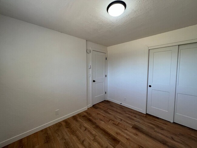 Building Photo - 4012so