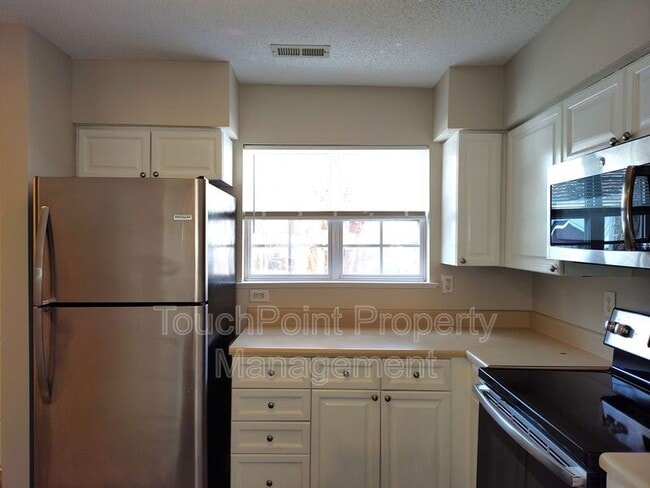 Building Photo - 4122 Melrose Club Dr