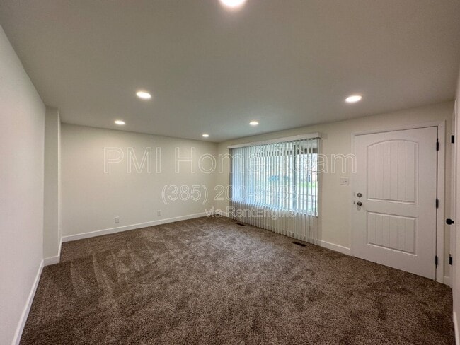 Building Photo - 765 Grant Ave