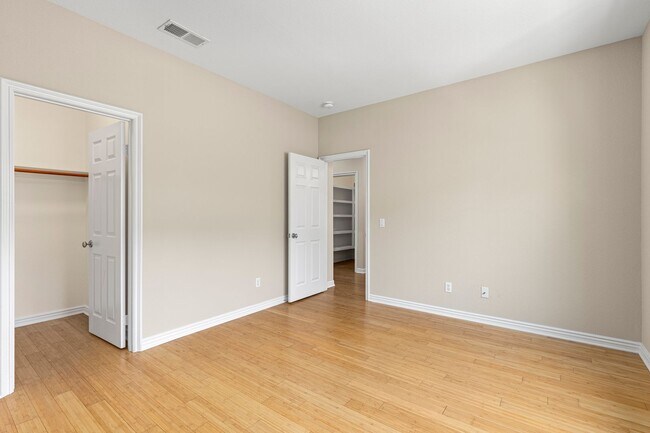 Building Photo - Elegant 5-Bedroom Carmel Valley Home with ...