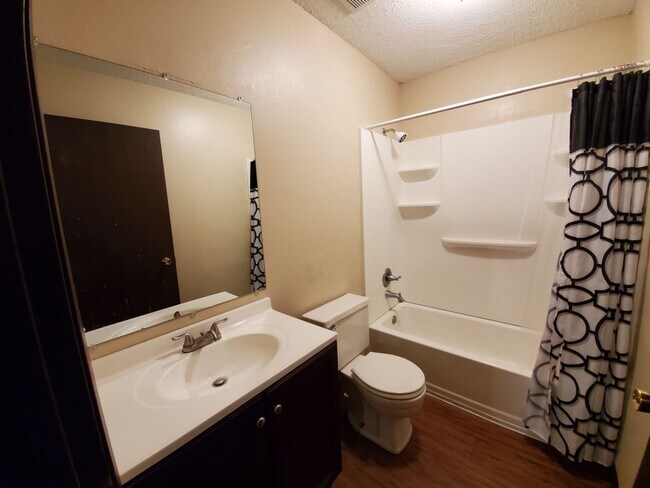 Building Photo - 1108-1110 East McKinley Avenue