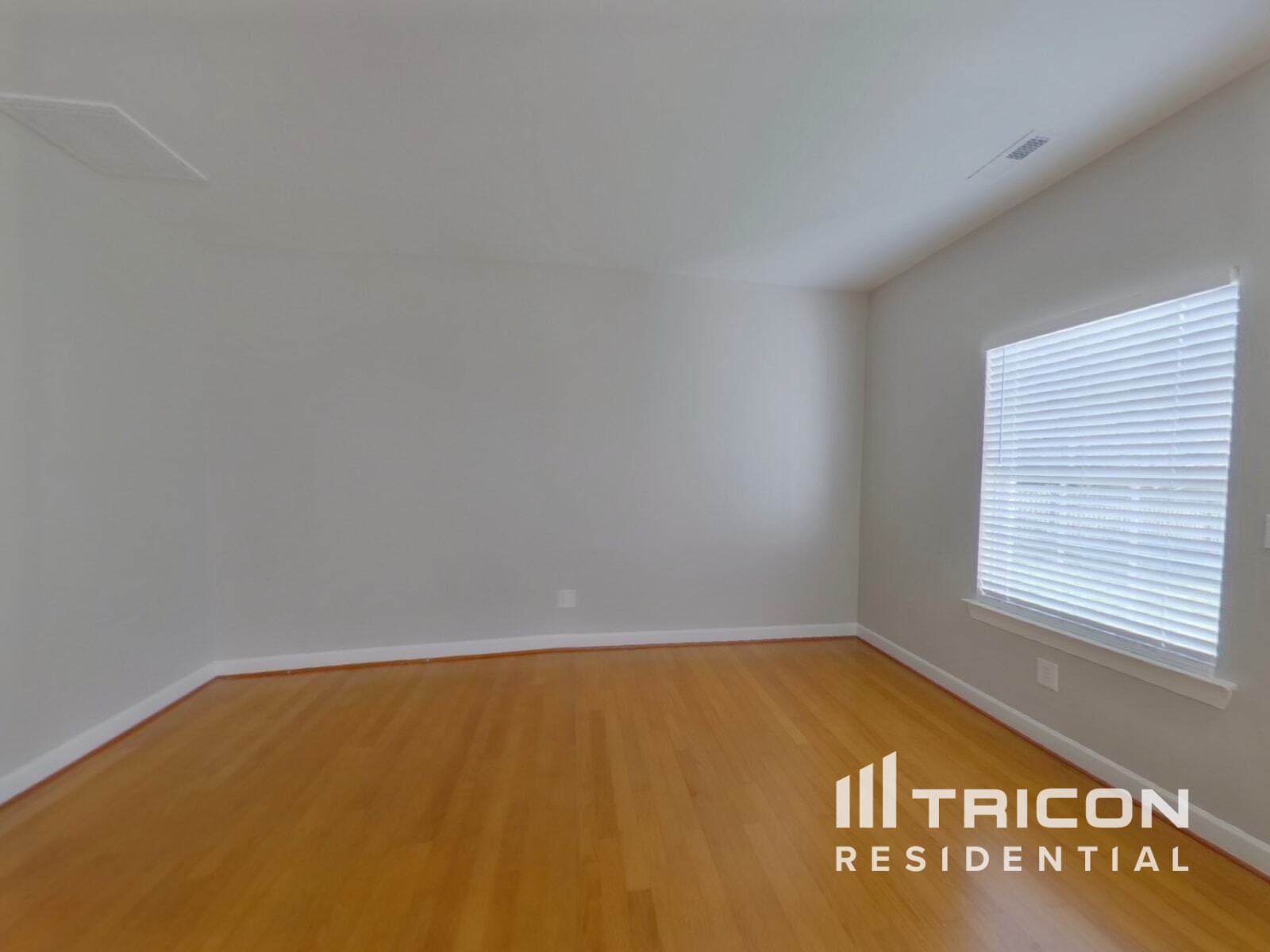 Building Photo - 2625 Sierra Chase Dr