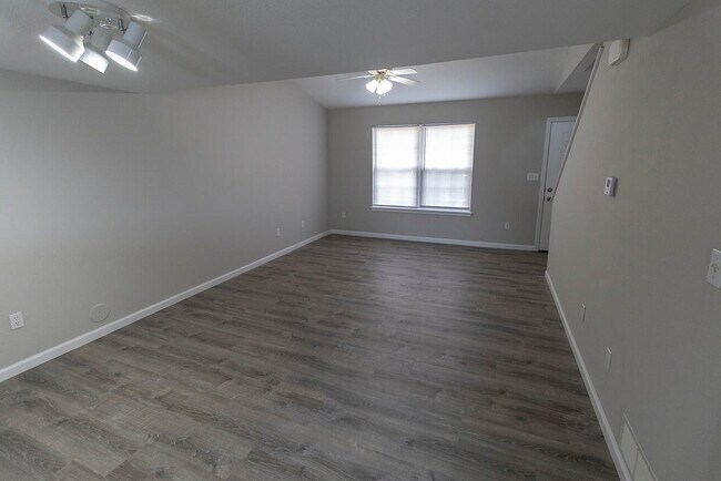 Building Photo - 5307 Currituck Ln