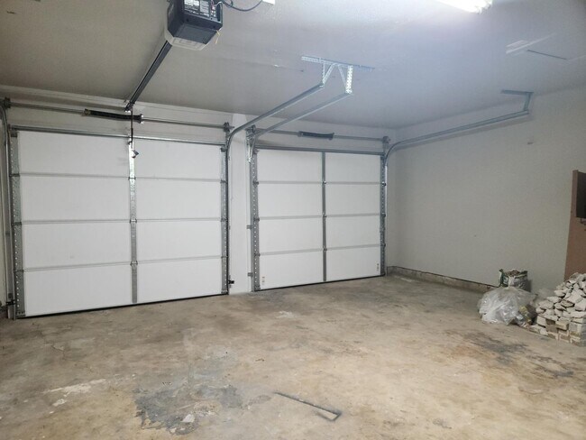 Building Photo - 1006 Nancy Beth Dr