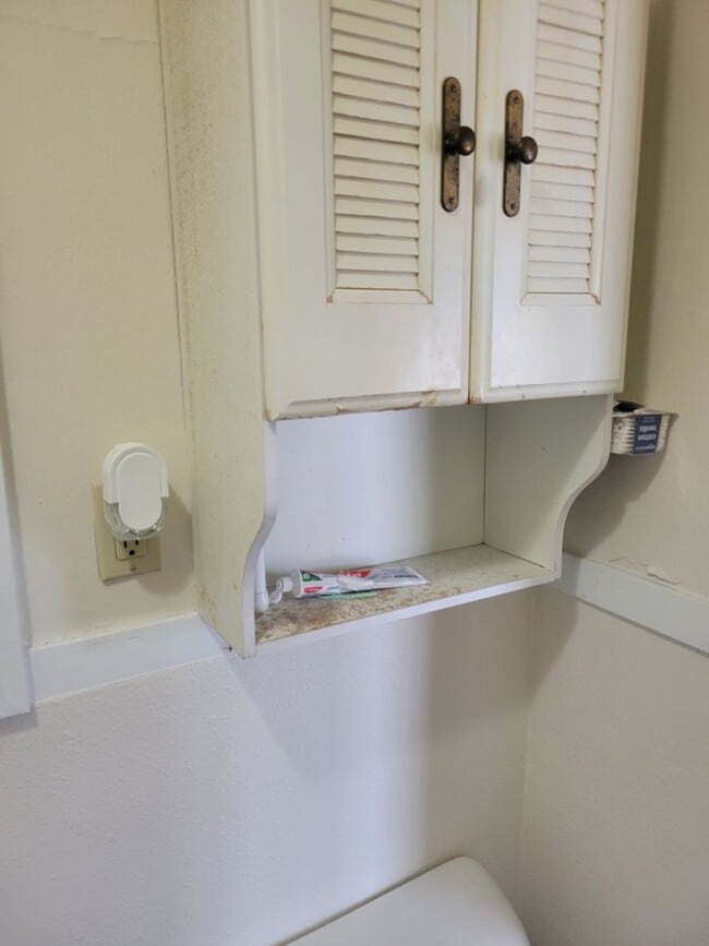 Building Photo - 2216 Merner Ave