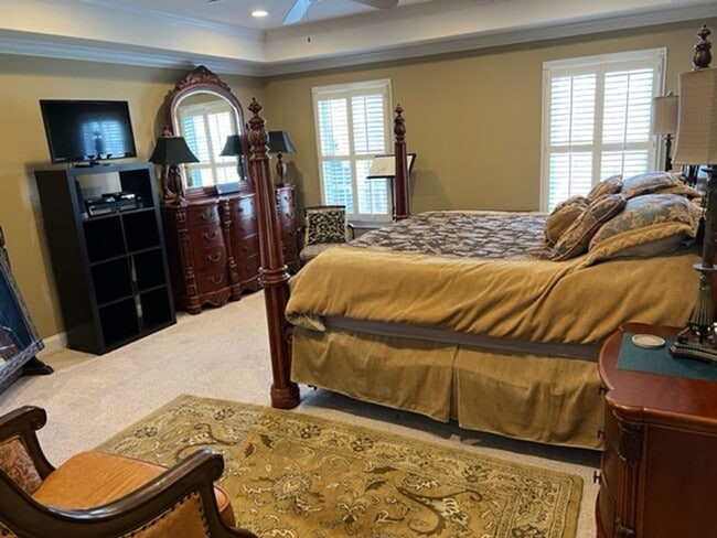 Building Photo - City of Maryville 37803 - SHORT TERM lease considered! Furnished! - 4 bedroom, 3.5 bath home - Ca...