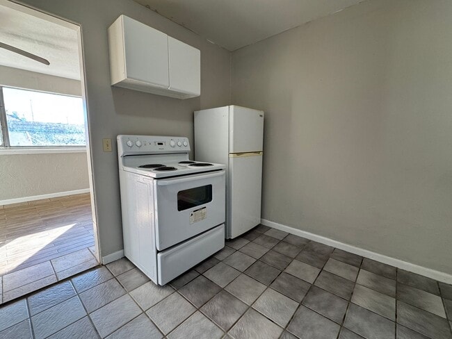 Building Photo - 15 NW 25th St