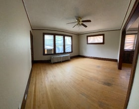 Building Photo - 1341 11th Ave N