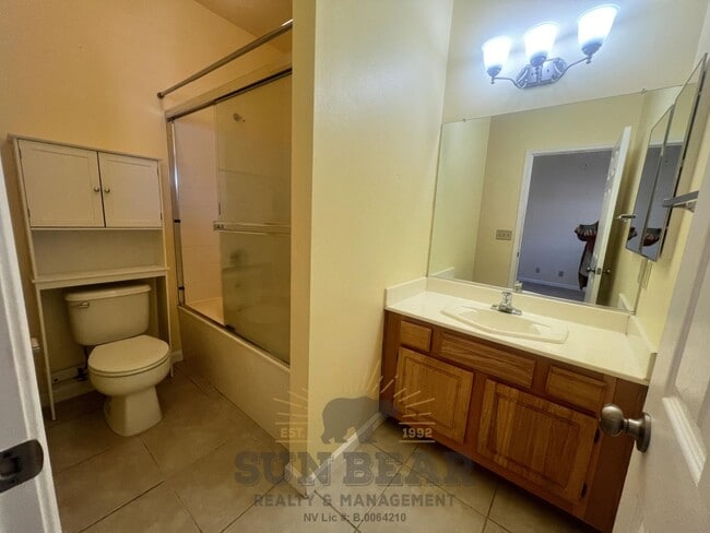 Building Photo - 2 Bedroom at the Reosrt at Tanamera - Reno! - Garage, Pool, Pet Friendly! - Lease Pending