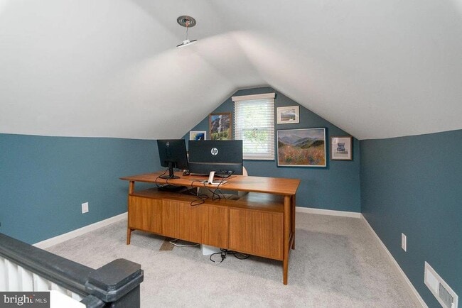 Building Photo - 3302 Orlando Ave