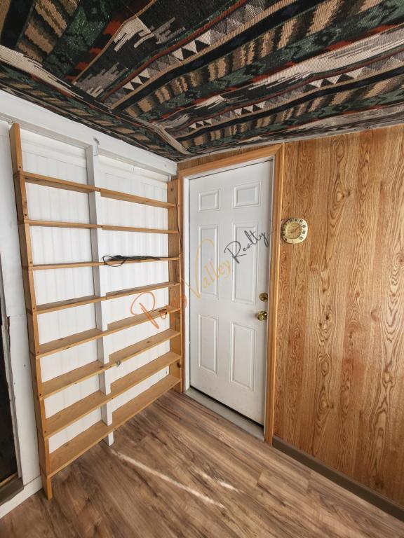 Building Photo - 1501 Broken Arrow