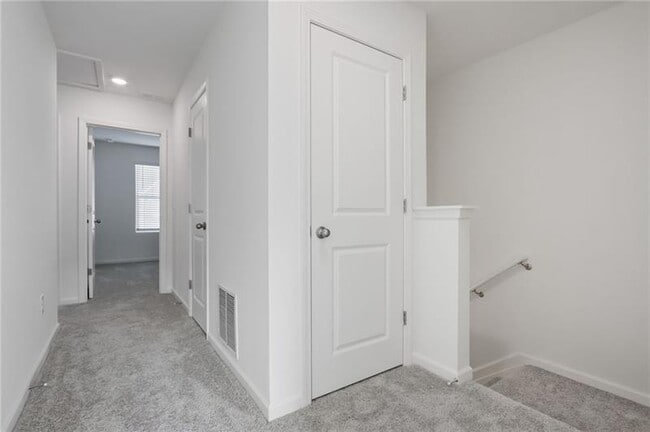 Building Photo - 51 Padley Dr