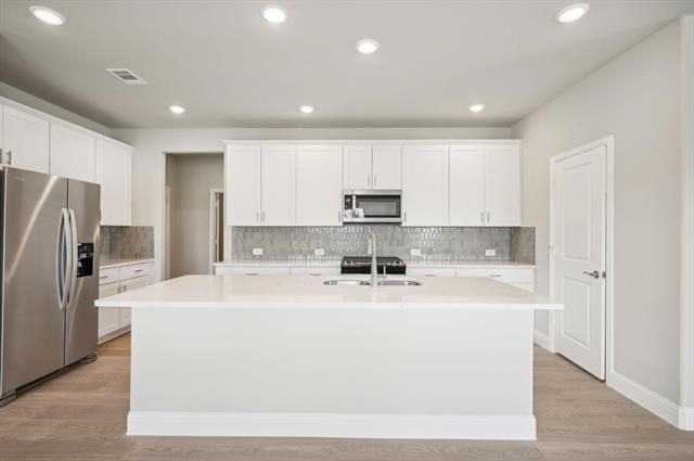 Building Photo - 415 Midnight Oak Dr