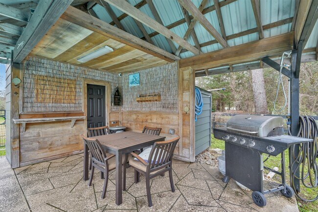 Building Photo - 22603 Tuwa Rd