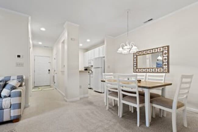 Building Photo - Peaceful Beachside Condo for Rent – Rehobo...