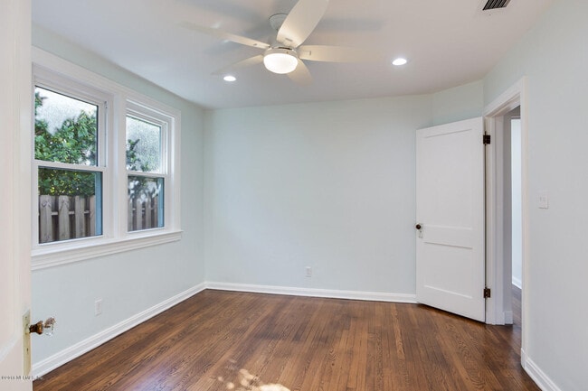 Building Photo - 150 2nd St