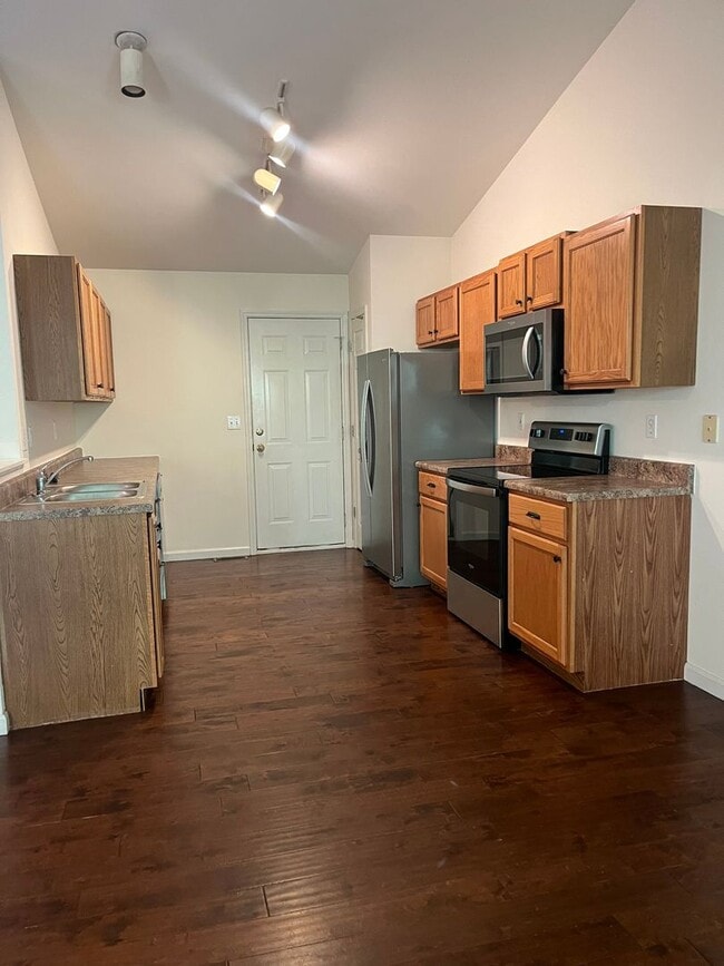 Building Photo - 57 Monterey Cypress Dr