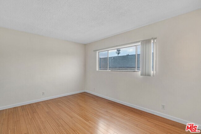 Building Photo - 2637 S Centinela Ave