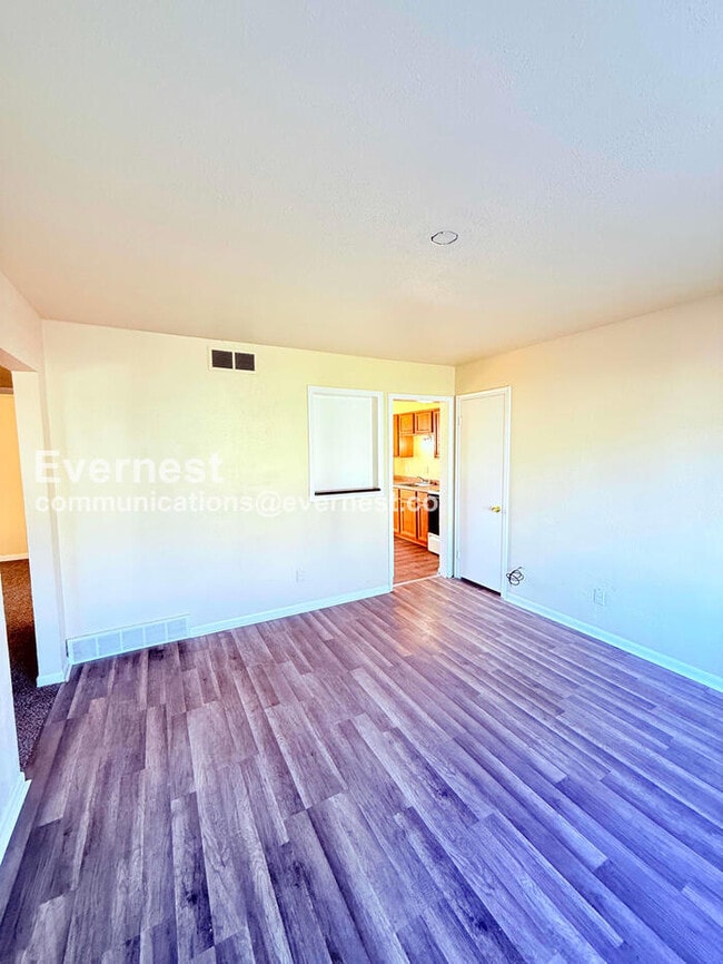 Building Photo - 24612 Berry Ave