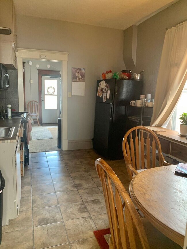 Building Photo - 1017 17th St