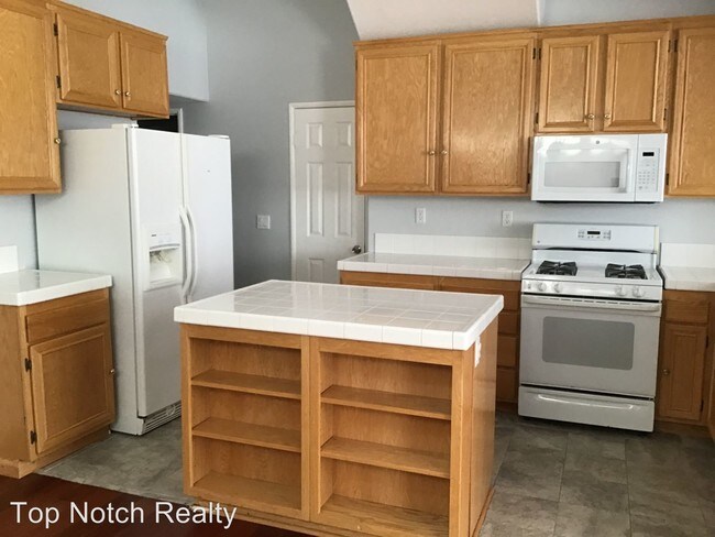 Building Photo - 3 br, 2.5 bath House - 11410 Miro Circle