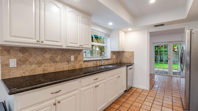 Building Photo - 3069 NW 27th Terrace