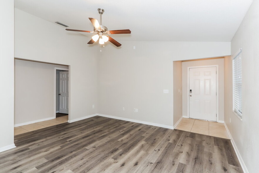 Building Photo - 5059 Belmont Park Ln