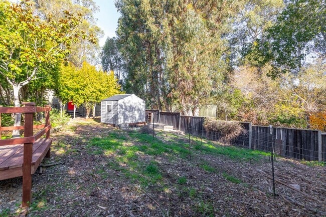Building Photo - Upper Westside / Close to UCSC