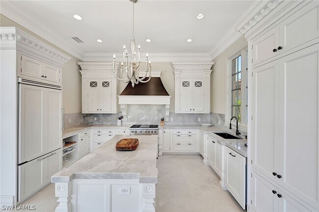 Building Photo - 2052 Isla Vista Ln